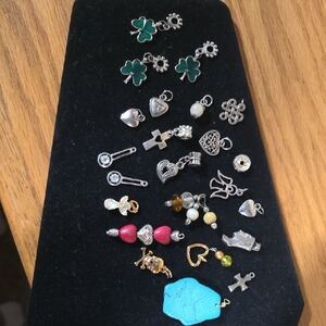 Assorted Charm Set